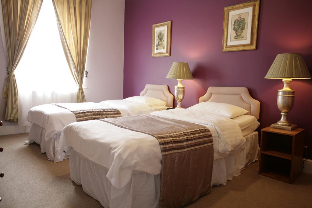 The Imperial Hotel Stroud  Ngoại thất bức ảnh