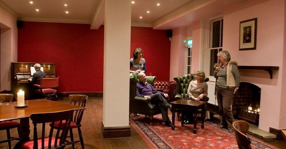 The Imperial Hotel Stroud  Ngoại thất bức ảnh